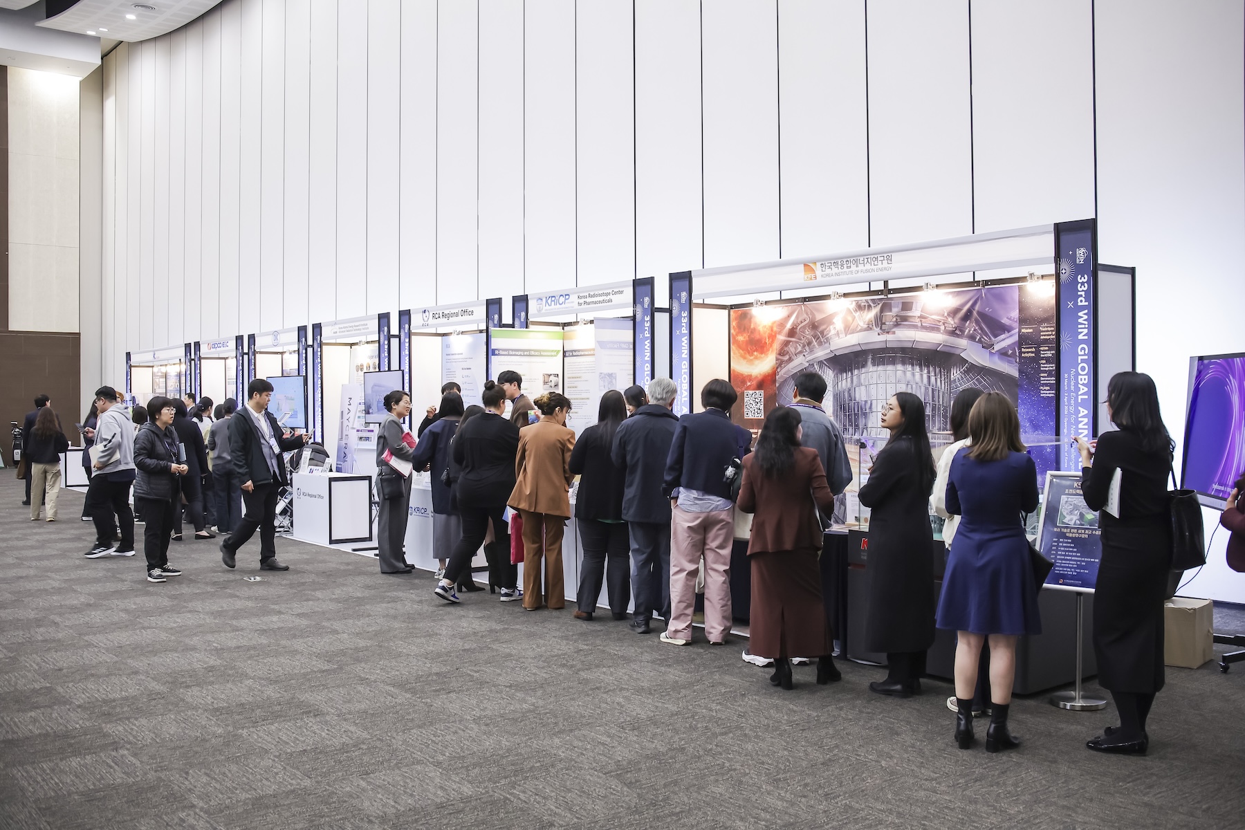 33rd WIN  CONFERENCE_07. Exhibition_0035.jpg